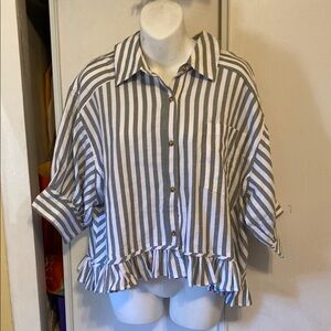 Francescas blouse size L color green and white